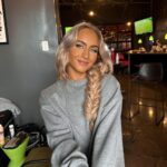 Gabi Butler Instagram - 🤍🕊️☁️✨ hair done by @maxamillion_hair 💕