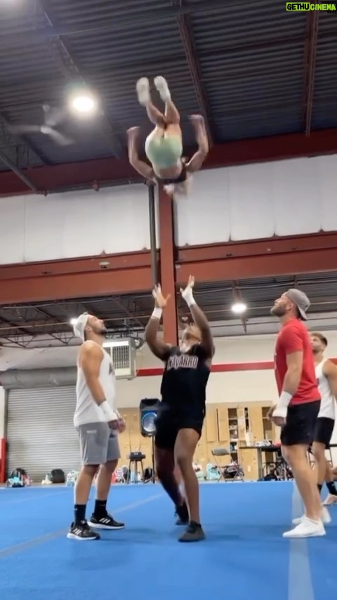 Gabi Butler Instagram - SOMETHIN DIFFERENT 🔥💪🏽