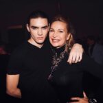 Gabriel Guevara Instagram - Mi madre, una de mis grandes inspiraciones en la vida, gracias a ti por apoyarme a cumplir mis sueños ❤️😍 Casa de las Alhajas