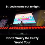 Gabriel Iglesias Instagram - What a way to close out the weekend 🤗 Thank u St. Louis and everyone who came out to see us this weekend. 📸 @eddro42
