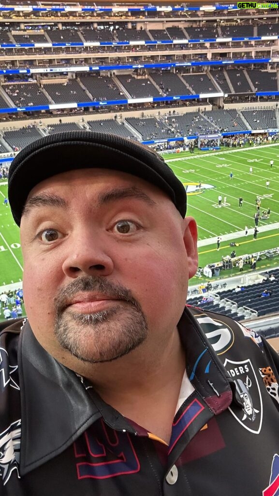 Gabriel Iglesias Instagram - HOLY S%#T!! Thank u @mannypacquiao for this awesome video shout out 🥊 KIA FORUM Feb 14 FluffyGuy.com Los Angeles, California
