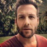 Gabriel Macht Instagram - @suits_usa tonight 9pm #directed by me