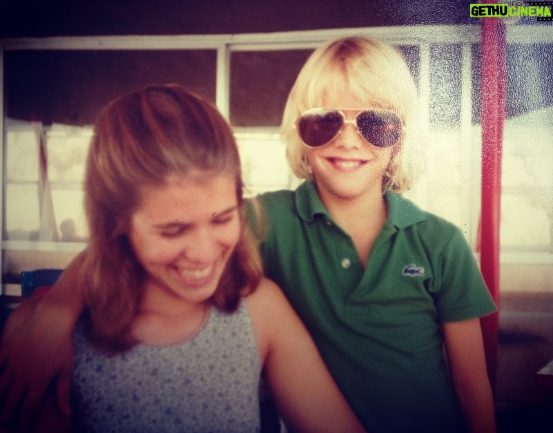 Gabriel Macht Instagram - Only love for my @juliemacht @ahh_reee @jesse_macht #siblings on #nationalsiblingday couldn’t resist putting one of my favorites twice. That, and I didn’t know how to delete a photo on the last page. Oy!