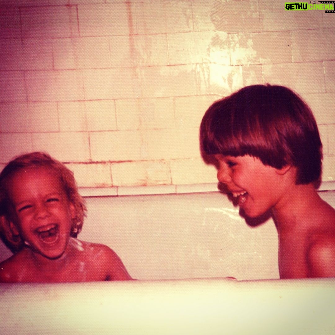 Gabriel Macht Instagram - Only love for my @juliemacht @ahh_reee @jesse_macht #siblings on #nationalsiblingday couldn’t resist putting one of my favorites twice. That, and I didn’t know how to delete a photo on the last page. Oy!