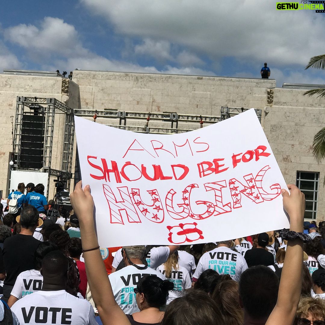 Gabriel Macht Instagram - @marchforourlives #miami @cnn #thiswasreal #notfakenews #iwasthere #guncontrolcanwork