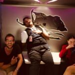 Gabriel Macht Instagram - Nothing but smiles...thanks to the gate attendants, flight attendants, and everyone @VirginAustralia #VirginAustralia #sponsored