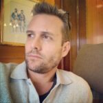 Gabriel Macht Instagram - 5 nights through the Scottish Highlands visiting castles and Clans onboard @belmond - crew was fantastic...@jacindabarrett eloquently describes the adventure @belmondroyalscotsman #theartofbelmond #greatscotchwhiskeys #therecanonlybeone