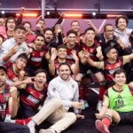 Gabriel Montiel Instagram - La adrenalina sube, los recuerdos llegan, la emoción crece, la piel se eriza…. Segundos antes de entrar a la cancha después de las palabras del coach @angelreynaoficial que debutó como entrenador con un marcador contundente donde todo el @peluchecaligari mostró la consecuencia del trabajo y de la disciplina! Vamos por más! Mucho más!