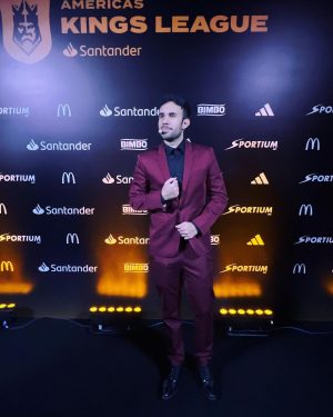 Gabriel Montiel Instagram - Puro Peluche Caligari