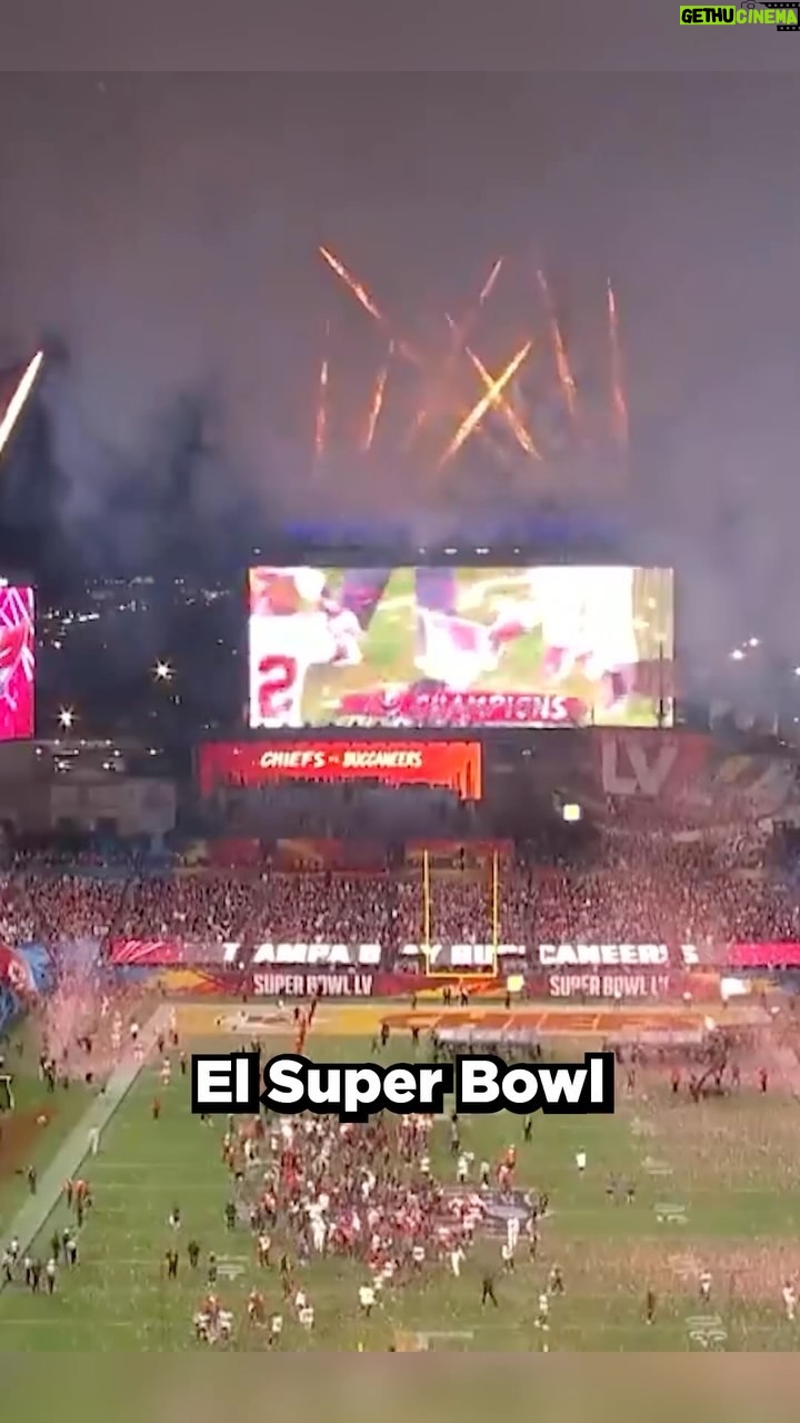 Gabriel Montiel Instagram - ¿Cuánto cuesta transmitir un comercial durante el Super Bowl? #deportes #nfl #superbowl #superbowllviii #futbolamericano Mexico City, Mexico