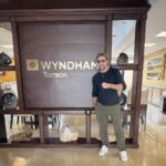 Gabriel Soto Instagram – Muchas gracias @wyndhamtorreon por hacerme sentir como en casa todos estos días 🙏🏼🙏🏼🙏🏼🙏🏼 @memorochaa @lozanocarla #besthotels Torreon, Mexico