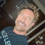 Gabriel Soto Instagram - Positive energy and GRATITUDE 🙏🏼🙏🏼🙏🏼🙏🏼💫💫💫💫🌎🌎🌎 #moldavite #angelsallover #soblessed🙏