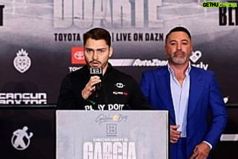 Gabriel Soto Instagram - Viviendo, disfrutando y agradeciendo el proceso y lo que viene ππΌπ₯ @oscarduartej #proximocampeondelmundo #idolo100mexicano π²π½ @memorochaa @goldenboy @oscardelahoya @makeawar @pepegomez1 @daznboxing @playdoitmexico