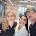 Gabriel Soto Instagram - Con estas dos FREGONAS!!!! @dra.marimarguerra @draesmeraldabastidas 🙌🏻🔝 MEDAE @medae_ for life!!!! 😀😎💪. Las quiero y admiro mucho mis Docs 😘 #celulasmadre Medae life science