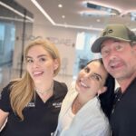 Gabriel Soto Instagram - Con estas dos FREGONAS!!!! @dra.marimarguerra @draesmeraldabastidas 🙌🏻🔝 MEDAE @medae_ for life!!!! 😀😎💪. Las quiero y admiro mucho mis Docs 😘 #celulasmadre Medae life science