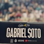 Gabriel Soto Instagram - It’s ON 🥊🥊🥊. So excited, hyped and thankful. Nos vemos el 2 de Diciembre para esta gran pelea @oscarduartej vs @kingryan. Gracias @goldenboy @oscardelahoya @makeawar 🙏🏼. It’s going to be an amazing fight 💪 @daznboxing @memorochaa @pepegomez1 #proximocampeondelmundo #idolo100mexicano 🇲🇽🥊💪🏆 Houston Toyota Center