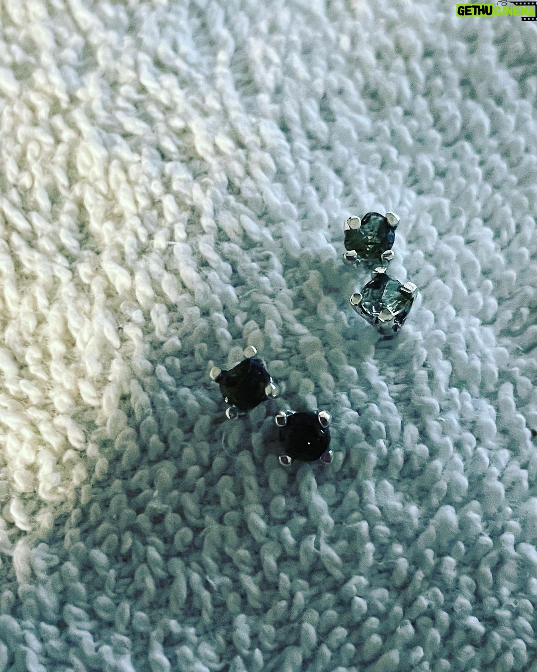 Gabriel Soto Instagram - Moldavite Experience at it’s best working for you…. D M for details