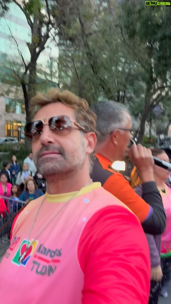 Gabriel Soto Instagram - Todo un Γ©xito la carrera @kardiasac @tudnmex ππββοΈπββοΈπππ». GRACIAS a tod@s por participar y ayudar al β€οΈde estos niΓ±os y niΓ±as que nos necesitan ππΌππΌππΌ. Nos vemos el aΓ±o que entra ππππππππ