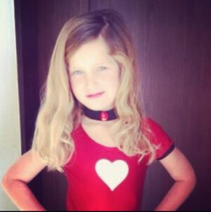 Gabriel Soto Instagram - Soy el papá más feliz y orgulloso del mundo. Hoy ya cumples 15 años hija mía. No hay palabras para decirte cuánto te amo y sabes que siempre estoy contigo para apoyarte, para amarte, para guiarte y para acompañarte. Te deseo siempre toda la felicidad y alegría del mundo mi amor y siempre, siempre estaré para ti. Te amo con todo mi corazón ❤️❤️❤️!!!Happy birthday girl 😃🎉😘🎉❤️
