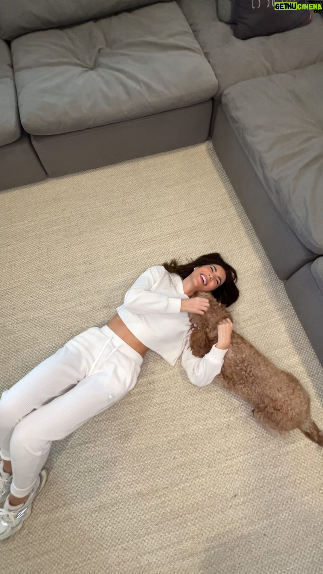 Gaby Espino Instagram - Momentos que me recargan el alma! …………………………. AMÉ mi @shadiasalah_rugs