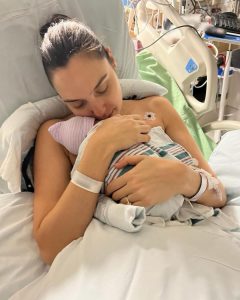 Gal Gadot Instagram - My sweet girl, welcome. The pregnancy was not easy and we made it through. You have brought so much light into our lives, living up to your name, Ori, which means ‘my light’ in Hebrew. Our hearts are full of gratitude. Welcome to the house of girls.. 👯‍♀️👯‍♀️ daddy is pretty cool too 😉❤️