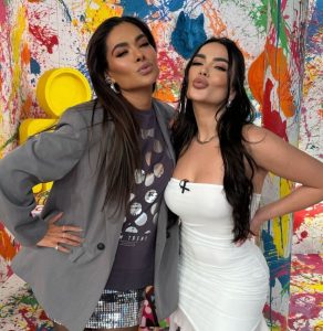 Galilea Montijo Instagram - Puro Jalisco pues!!! @dania.mndz pos así hermana 💃🏻💃🏻