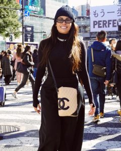 Galilea Montijo Instagram - Mejor nos regresamos 😎 Shibuya Crossing, Tokyo 渋谷区