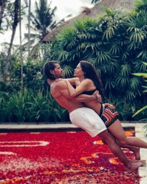 Galilea Montijo Instagram - Solamente vuelve a creer, confiar… y soltar