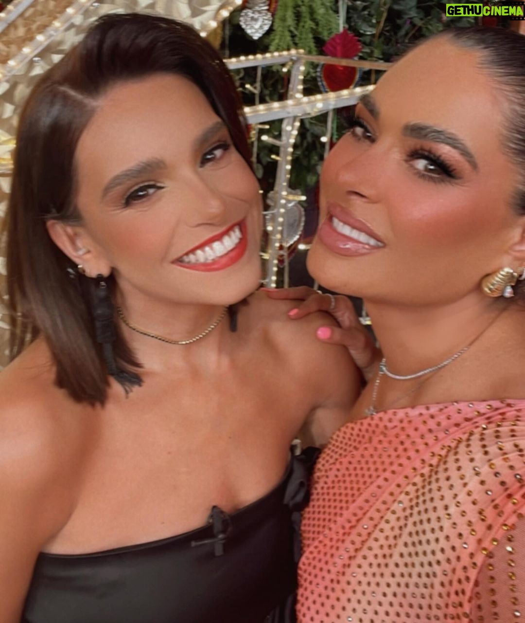 Galilea Montijo Instagram - Es tu cumpleeeee!!!! Mi @taniarin bellla !!!! πππππ como te quiero! Por fregona, trabajadora, compartida, respetuosa y chingona ππ»ππ»ππ»ππ»ππ»ππ»ππ»ππ» pΓ‘satela increΓble ππππππππ