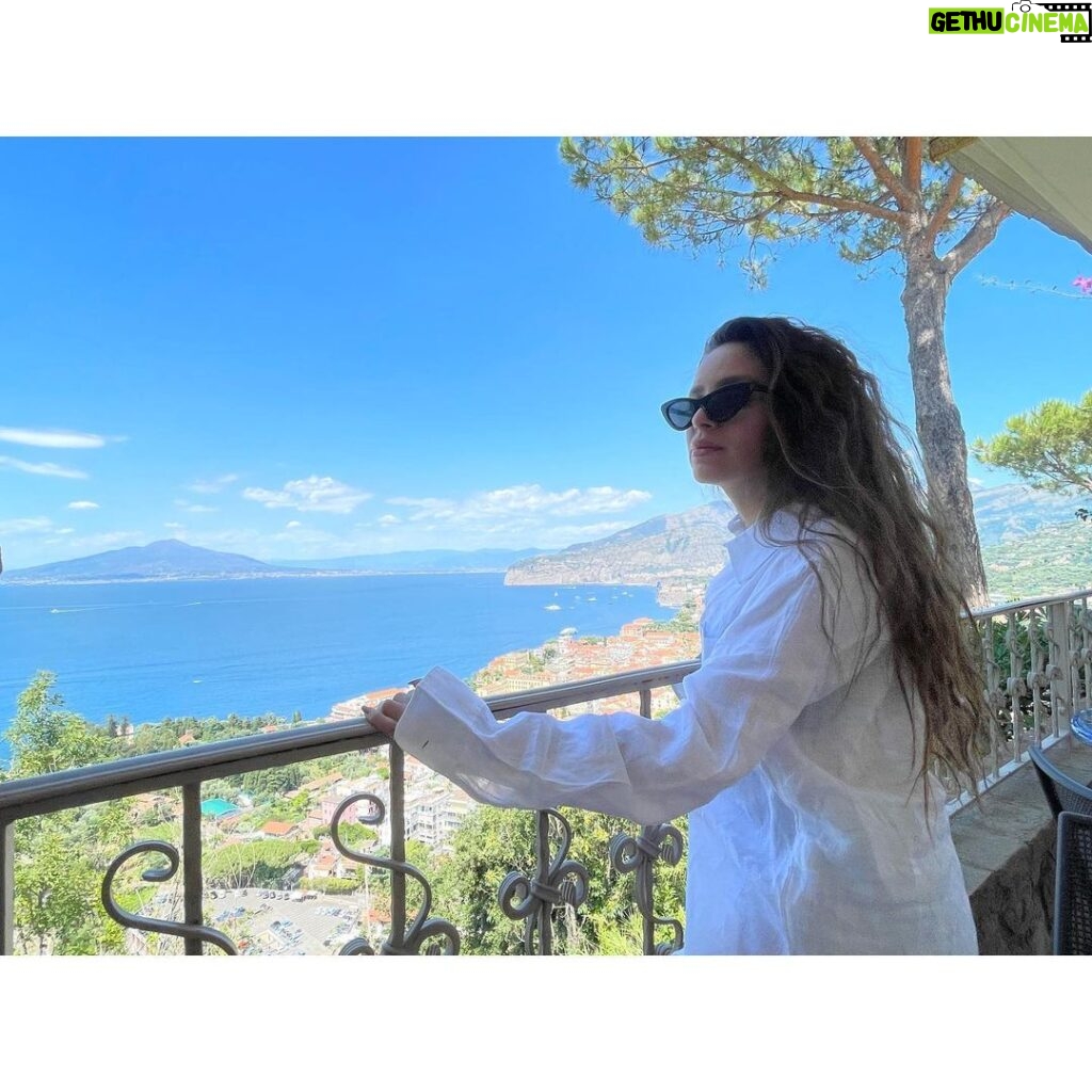 Gamila Awad Instagram - 🌞 Italy