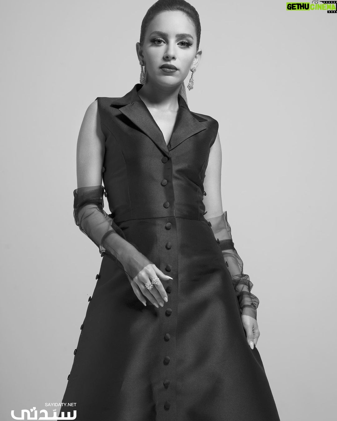 Gamila Awad Instagram - لدي الولاء الكامل لقضايا المرأة I have absolute devotion to women's issues. From my latest shoot with @sayidty.net @riyadhseason Photography: @1da7m Styled by: @wafa.aldekhail Makeup: @reemma_makeup Hair: @lilyan_hair_styled Jewellery: @alromaizanvip Special Thanks to @mad_solutions Riyadh, Saudi Arabia
