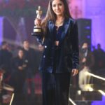 Gamila Awad Instagram - مبسوطة جداً بجائزة أفضل ممثلة شابة عن مسلسل #إلا_أنا حكاية "لازم أعيش" بتصويت جمهور الخليج شكراً مهرجان نجم العرب 🙏🏼 شكراً مريم أحمدي مخرجة هذا العمل شكرا نجلاء الحديني على القصة المميزة إنتاج سينرجي و تامر مرتضى شكرا زملائي و كل من شارك في هذا العمل So happy and proud to be appreciated and recognized for a role I worked really hard on ❤️ Thanks to my lovely team Styled by: @yasmineeissa Jewelery: @dimajewellery Makeup by: @rehamkhalifaa Hair by: @ahmed__mounir Photography: @norayoussef_photography
