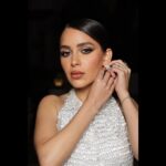 Gamila Awad Instagram - مهرجان الجونة السينمائي في دورته الاستثنائية في أسبوع أفلام فلسطينية و دايما سينما للإنسانية 🎬 في فستان تصميم @ramikadi تنسيق @yasminekenawi مكياچ @rehamkhalifaa شعر @alsagheersalons @mr.bishoo مجوهرات @houseofglamourjewellery تصوير @soma_photography19 El Gouna, مهرجان الجونه السينمائي