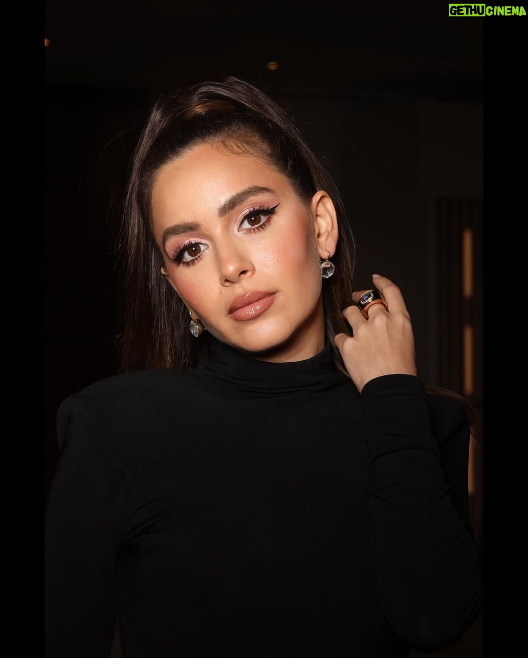 Gamila Awad Instagram - @redseafilm closing ceremony ✨ Thank you for celebrating art truely humbled with your great hospitality. My team you’ve done a remarkable job in awe of your dedication and love. Your cleverness is unmatched. Stylist: @yasminekenawi Makeup: @rehamkhalifaa Dress: @safiyaa_official Jewelry: @sarahabazajewelry Bag: @okhtein Hair: @alsagheersalons @malaksamy_1 Photography: @soma_photography19