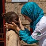 Gamze Özçelik Instagram - Kalpten kalbe giden o yol en çok sizinle güzel.💙 @umudakosanlar #DünyaÇocukGünü #WorldChildrensDay #Sudan Khartoum, Sudan