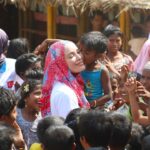 Gamze Özçelik Instagram - Servet dedikleri ❤️ @umudakosanlar #UmudaKosanlar #ArakanMülteciKampları #Rohingya #CoxsBazar #Bangladesh #UmutEvleri #Love 📷; @yavuzatalaycomtr Rohingya Refugee Camp