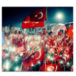 Gamze Özçelik Instagram - Sen otururken arkandan gelip sımsıkı sarılan, cüssesi küçücük ama kalbi ve gülümsemesi kocaman bir sevenin varsa korkma, doğru yoldasin. ☺️💙 'Receb-i Şerif ayımız ve üç aylarımız mübarek olsun' 🙌🏻❤️ #Afrika #orphans #SenyaBeraku #Senya #love