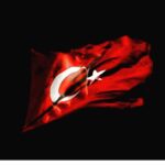 Gamze Özçelik Instagram - Acimiz buyuk! Şehit polislerimize ve sivillerimize Allah'tan rahmet, ailelerine sabır, yaralilarimiza acil şifalar diliyorum... Başımız sağ olsun.. #istanbul #beşiktaş