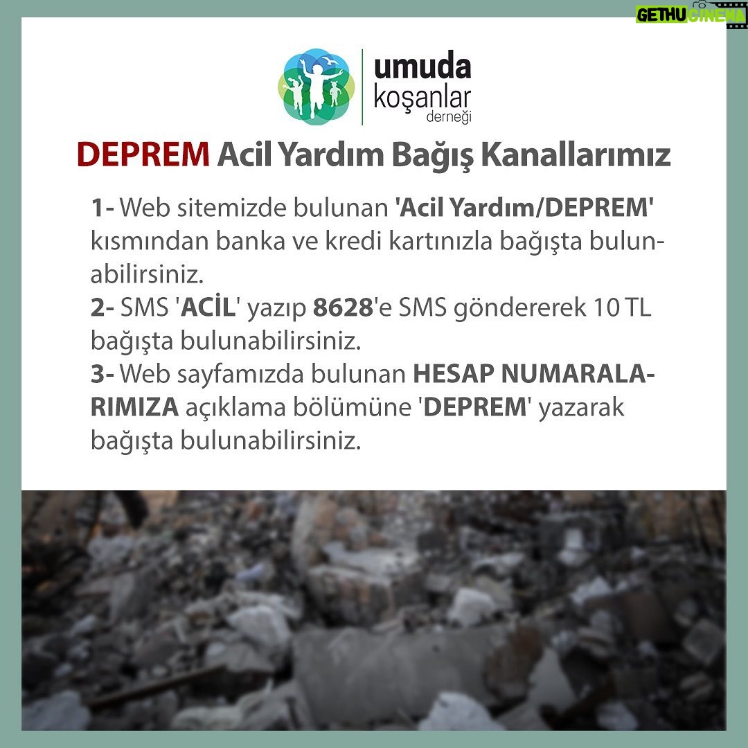 Gamze Özçelik Instagram - Çok üzgünüz.. Söyleyecek söz bulamıyorum… Allah zor durumdaki tüm canların ve yardım ulaştırmaya çalışan ekiplerin yar ve yardımcısı olsun.. #deprem @umudakosanlar
