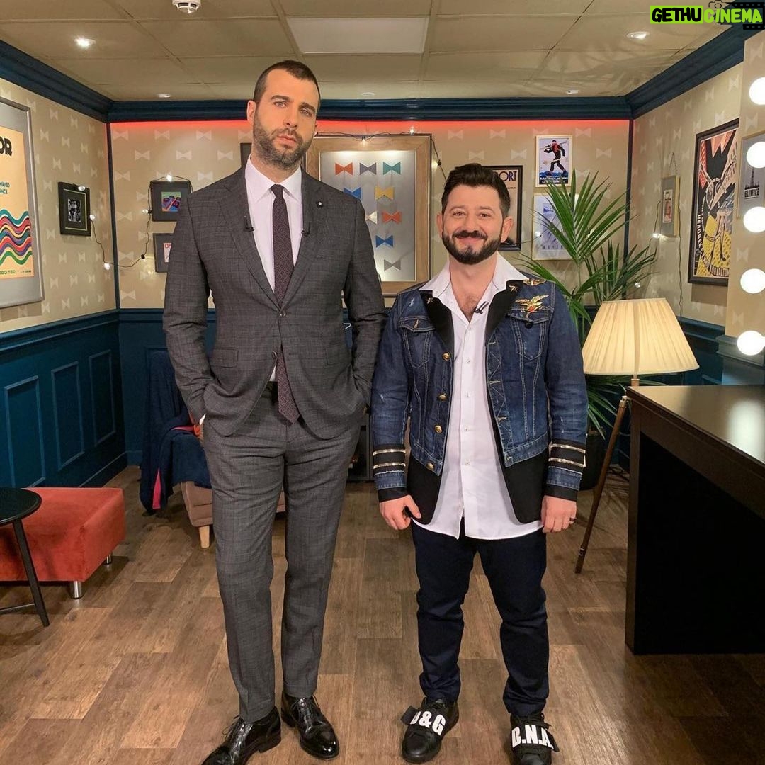 Garik Martirosyan Instagram - Сегодня в 23.30 на 1 Канале😂