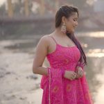 Garima Chaurasia Instagram – Shaam gulabi, sehar gulabi..💕
Pehar gulabi hai gulabi ye shehar ☀️
.
#gimaashi