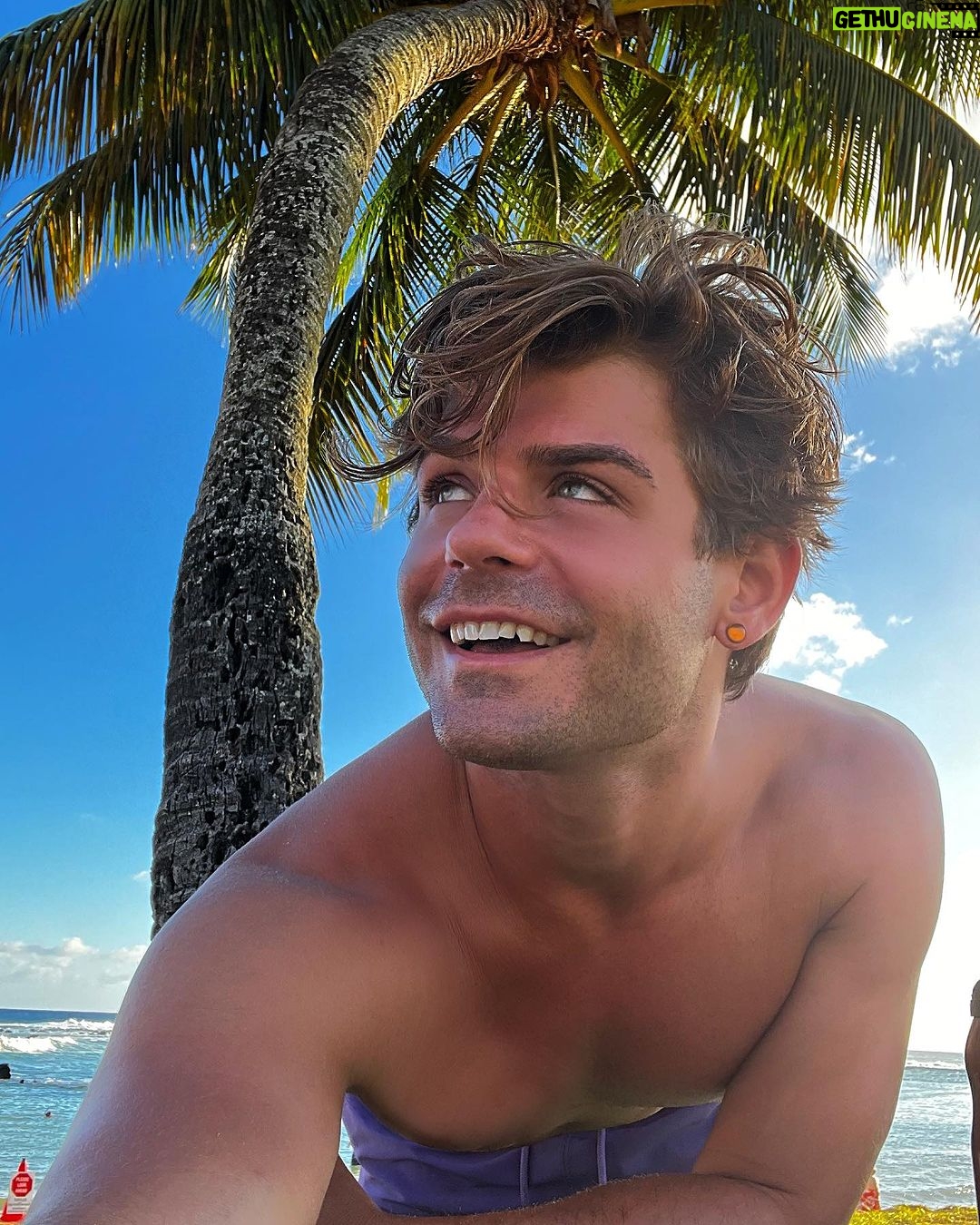 Garrett Clayton Instagram - Thinking back to this perfect trip 🏝️