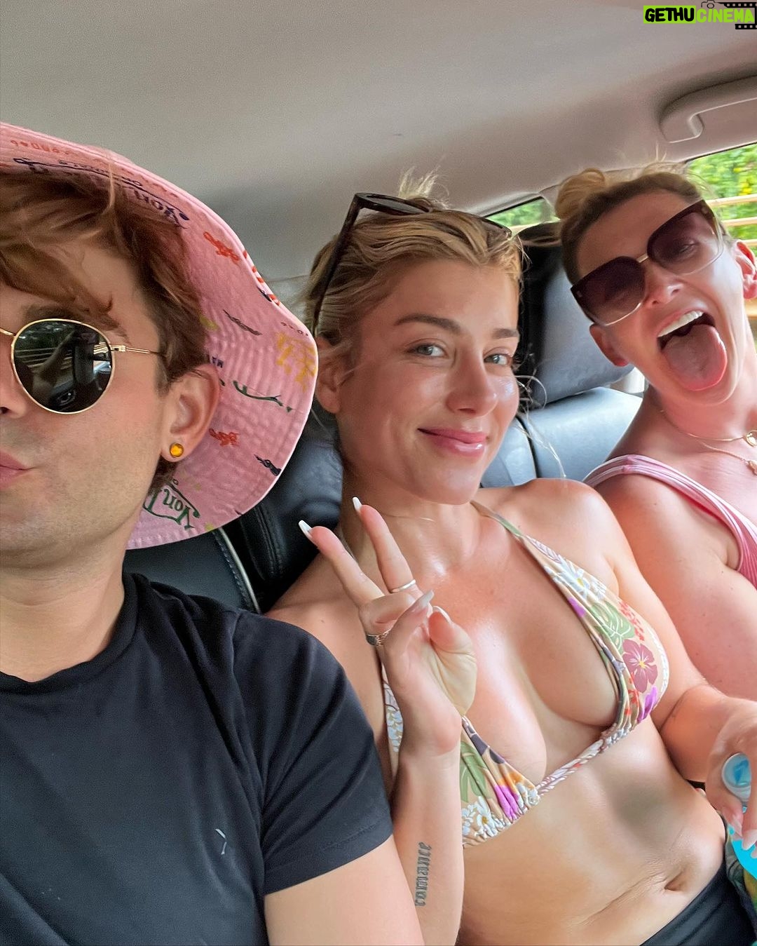 Garrett Clayton Instagram - Thinking back to this perfect trip 🏝️
