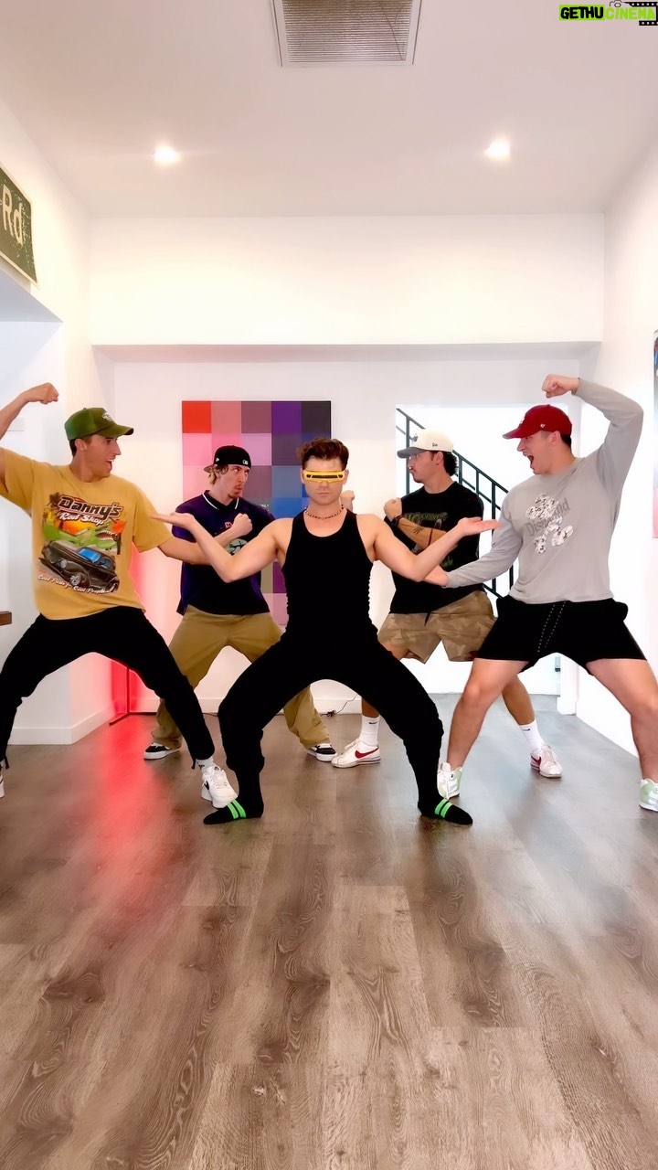 Garrett Clayton Instagram - What’s your favorite video game?! Street fighter but w/ @thewilliamsfam