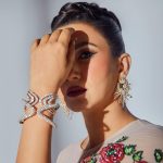 Gauahar Khan Instagram - Red-dy 🙋🏻‍♀️♥️ Low-key, just showing off my makeup skills ! 😬 💄