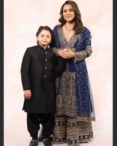Gauri Khan Instagram - I love a good design story! Zoya’s ‘Her Becoming’ is a beautiful high jewellery collection, inspired by the distinctive geometry of Ikat. Paired with Falguni&Shane’s beautiful sharara, it’s the perfect vibe for a celebration! ✨ @zoyajewels @falguniandshanepeacock @cloverconnect.in Jamnagar