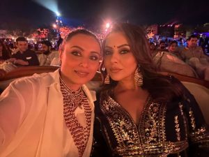 Gauri Khan Instagram - What a spectacular evening 🥂.