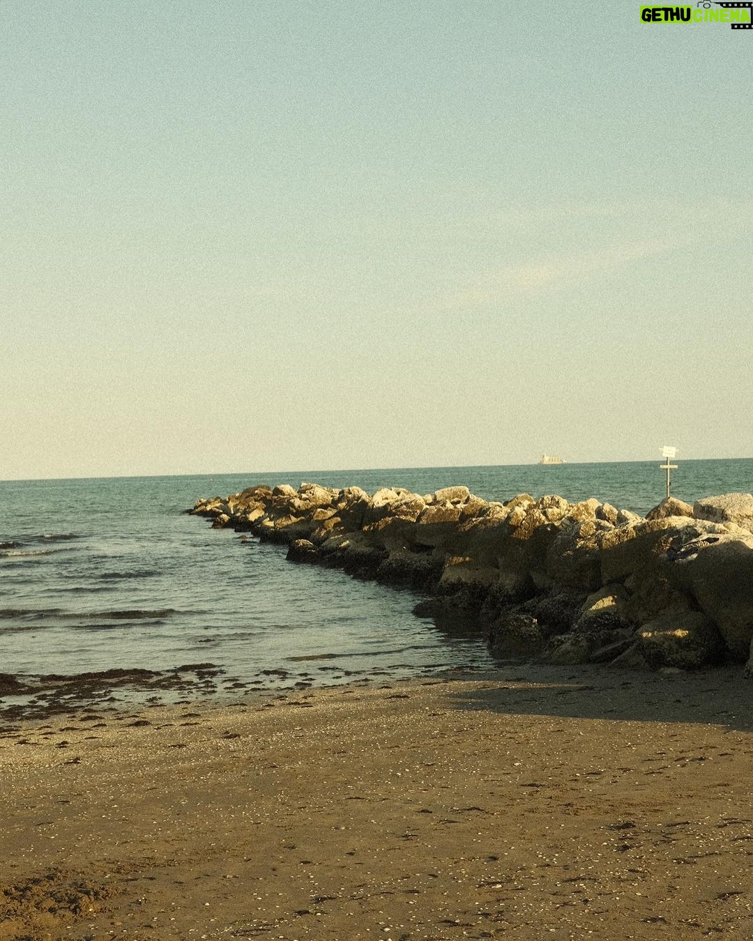 Gavin Casalegno Instagram - Thanks Venice film festival for having me :) Outside the red ropes and on the beach🤠🫶 Venice, Italy
