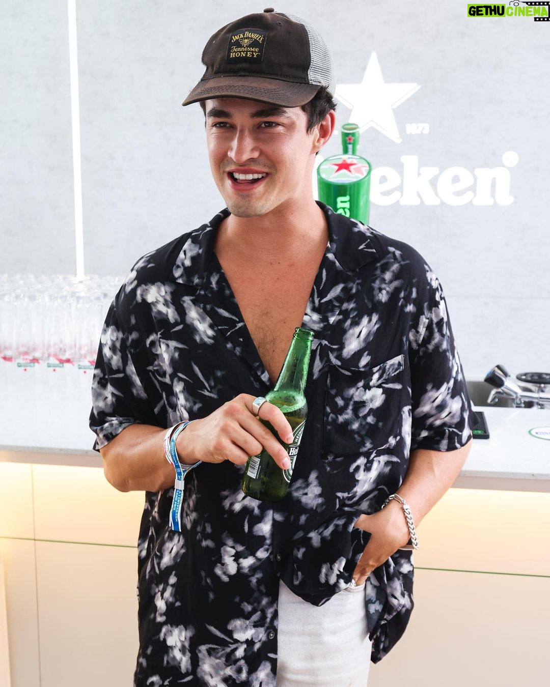 Gavin Leatherwood Instagram - Learned a lot in Miami 🌴🦎 - Thank you! @heineken_us #heinekenf1 #heinekenpartner Miami, Florida