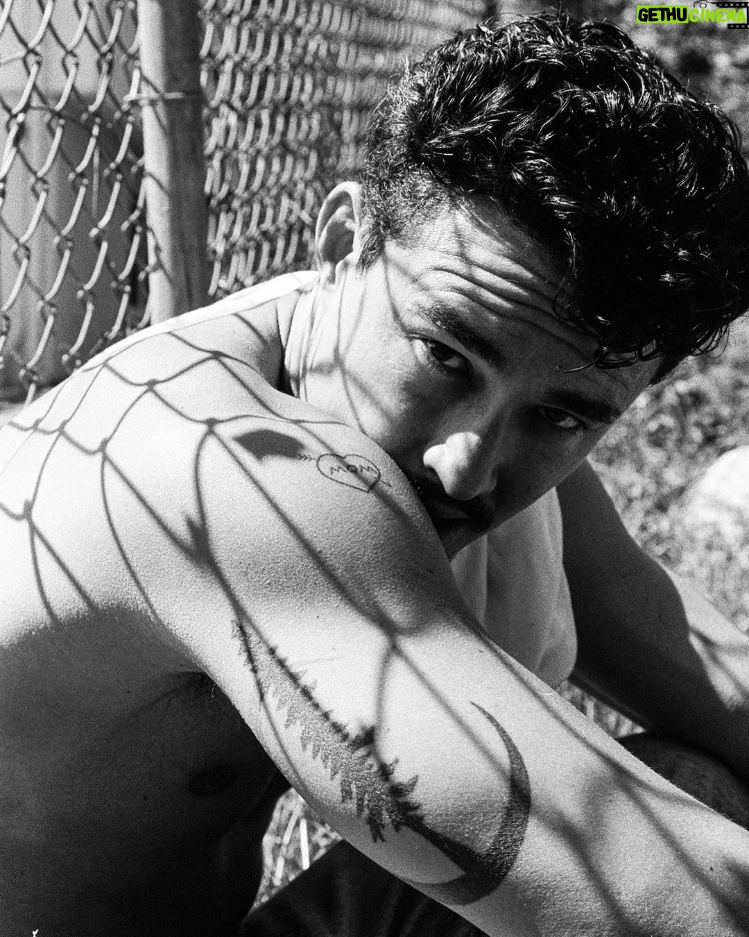Gavin Leatherwood Instagram - breaking and entering w/ @jakecloobeck